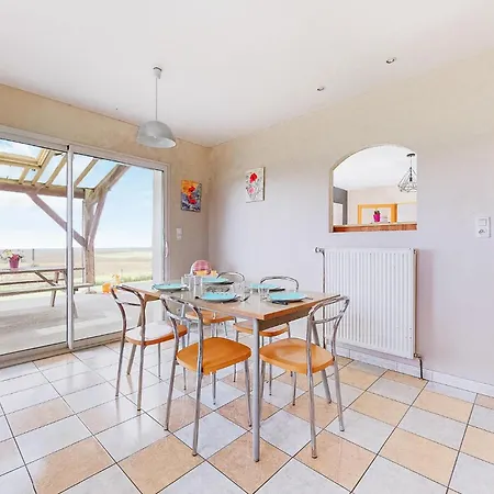 Holiday home Gorgeous In Chagny With Wifi Chagny (Ardennes)