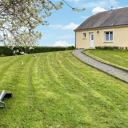 Holiday home Gorgeous In Chagny With Wifi